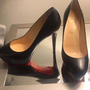 Christian Louboutin pumps size 39.5